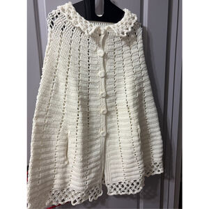 Women's Unbranded White Crocheted Cape M